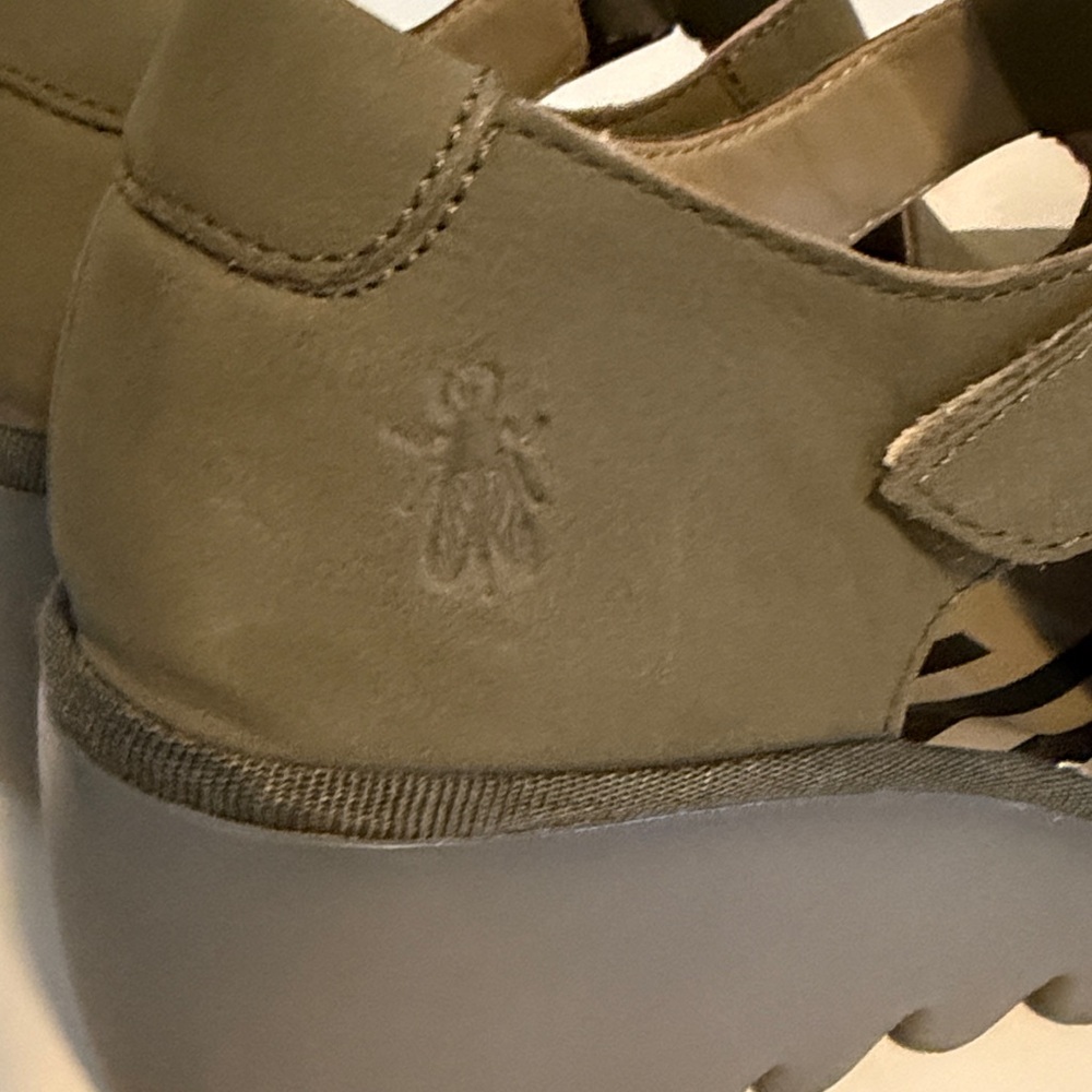 Fly London BURI481FLY Wedge Sandals in Olive Green Womens size 42/11-11.5 - Picture 10 of 13